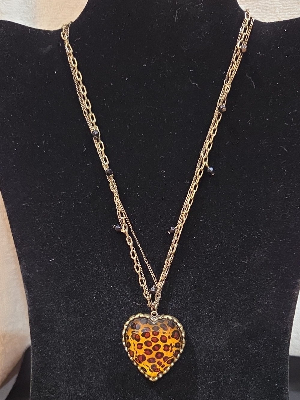BETSEY JOHNSON VINTAGE LEOPARD PRINT HEART NECKLACE